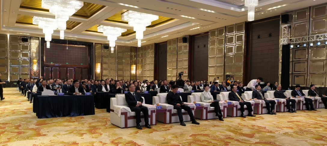 第七届中国国际进口博览会“投资兵团”推介会暨项目签约仪式和中柬企业家合作交流活动成功举办